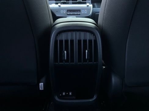 Used 2025 Hyundai Kona SEL image 13