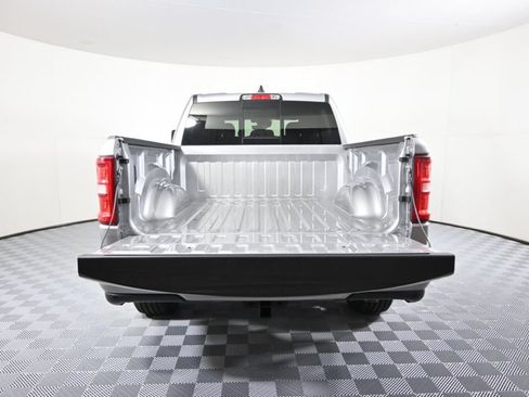 Used 2025 RAM 1500 Big Horn AWD/4WD image 6