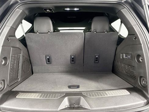 Used 2024 Chevrolet Tahoe High Country AWD/4WD image 38