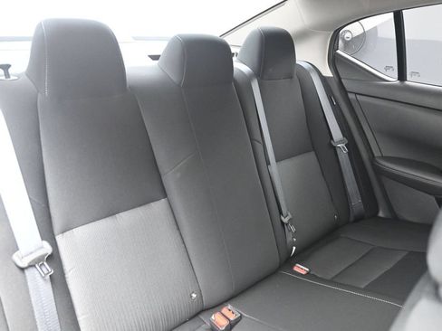 Used 2024 Nissan Sentra SV FWD image 32