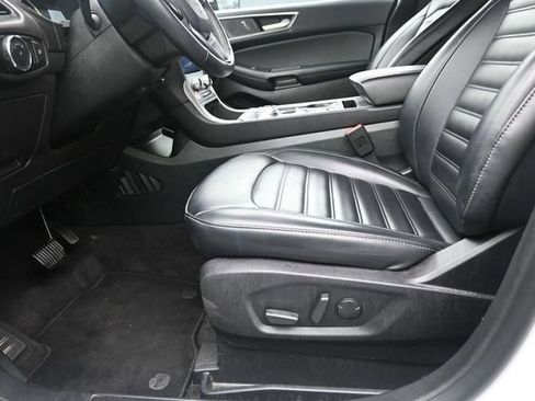 Used 2024 Ford Edge SEL AWD/4WD image 13