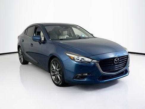 Used 2018 MAZDA MAZDA3 Grand Touring FWD image 3