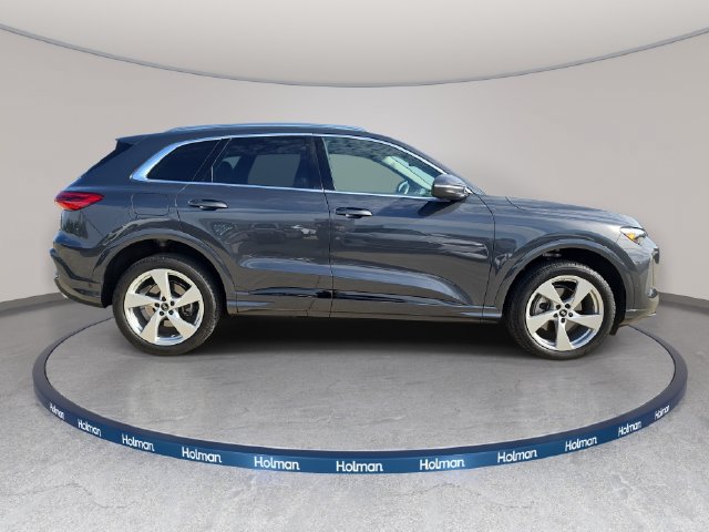 Certified 2025 Audi Q5 Premium Plus w/ Premium Plus AWD/4WD image 5