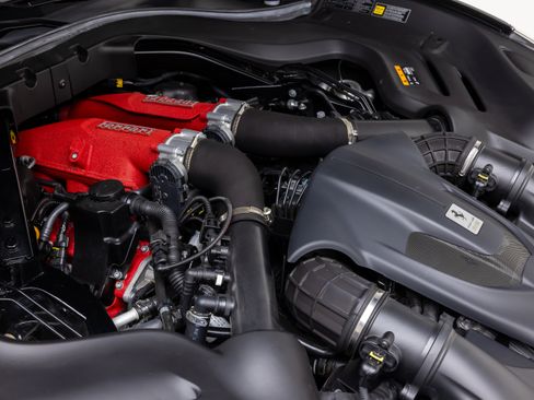 Used 2020 Ferrari Portofino RWD image 27