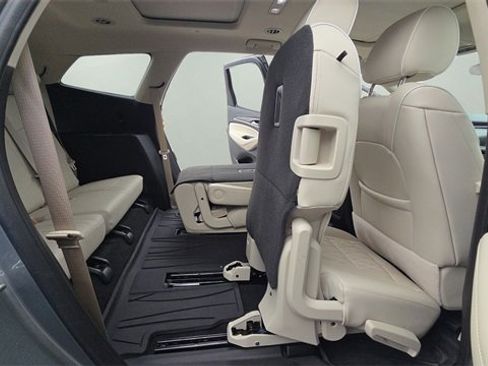 Used 2023 Buick Enclave Avenir w/ Avenir Technology Package image 37