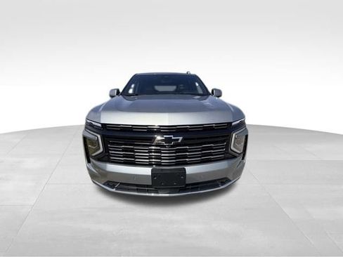 Used 2025 Chevrolet Tahoe High Country image 3