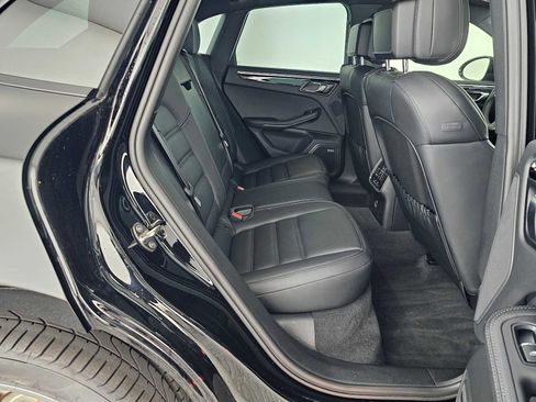 Used 2024 Porsche Macan S AWD/4WD image 12