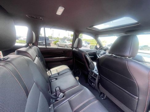 Used 2022 Honda Passport TrailSport image 14