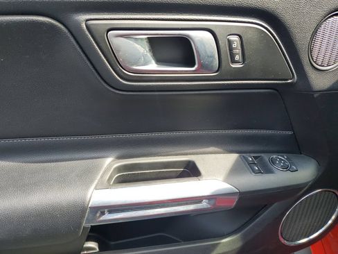 Used 2022 Ford Mustang Premium RWD image 13