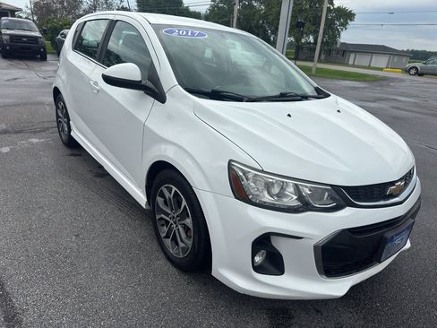 Used 2017 Chevrolet Sonic LT FWD image 3
