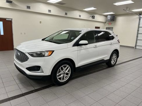 Certified 2024 Ford Edge SEL AWD/4WD image 4