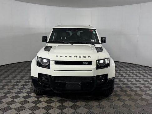 Used 2024 Land Rover Defender 130 X-Dynamic SE AWD/4WD image 10