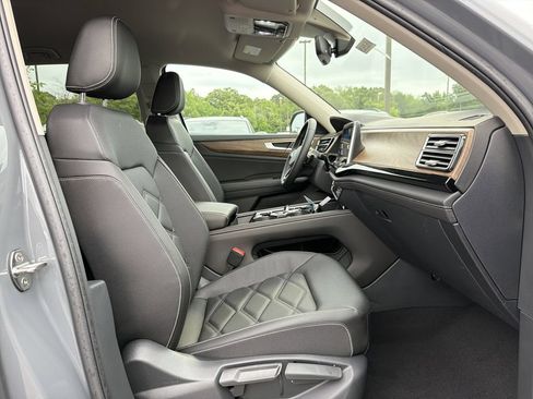New 2026 Volkswagen Atlas SE FWD image 20