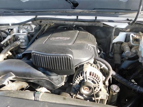 Used 2011 Chevrolet Silverado 2500 LT image 35