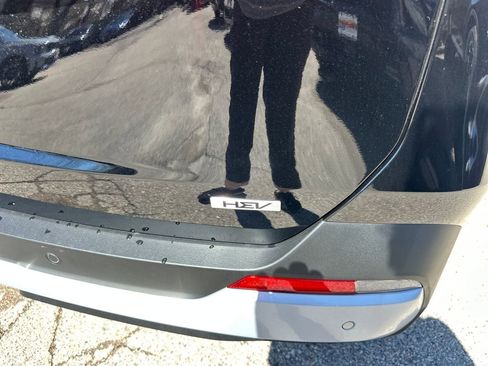 New 2026 Kia Carnival EX FWD image 37