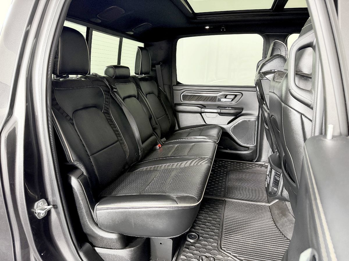 Used 2023 RAM 1500 Laramie AWD/4WD image 39