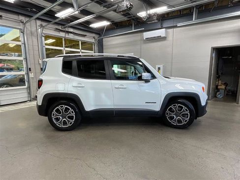 Used 2016 Jeep Renegade Limited FWD image 6