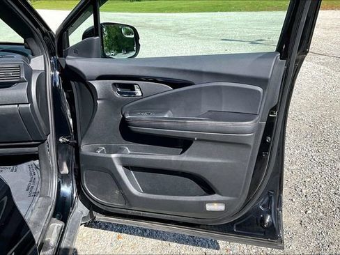 Used 2020 Honda Ridgeline Black Edition image 24