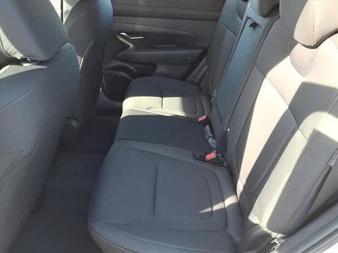New 2026 Hyundai Tucson SE image 13