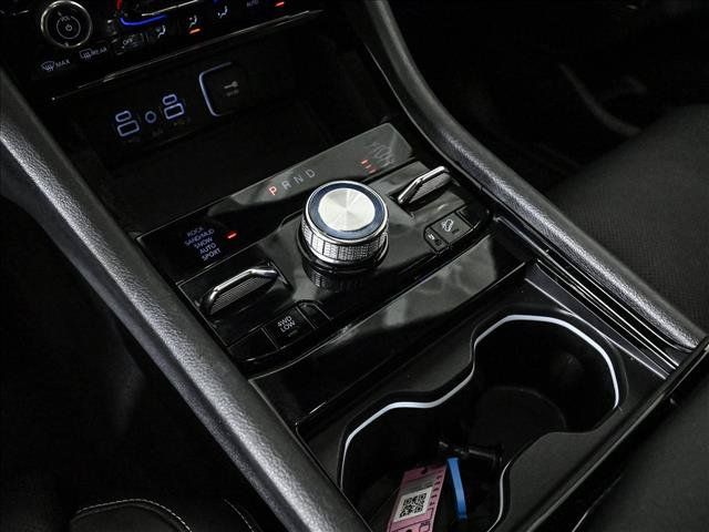Used 2021 Jeep Grand Cherokee L Overland w/ Luxury Tech Group IV AWD/4WD image 12