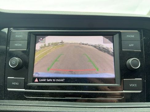 Used 2024 Volkswagen Jetta SE image 25