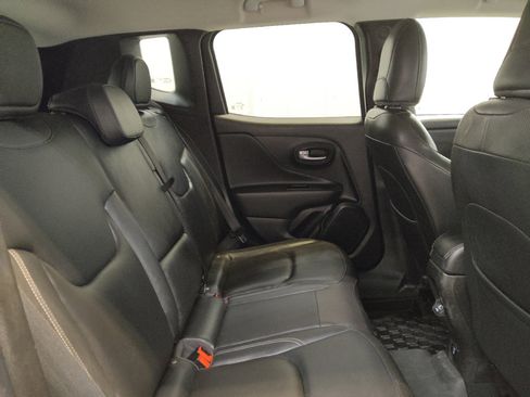 Used 2021 Jeep Renegade Limited AWD/4WD image 19