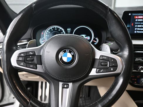 Used 2018 BMW 540i xDrive image 11