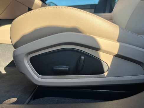 Used 2023 Porsche Taycan RWD image 30