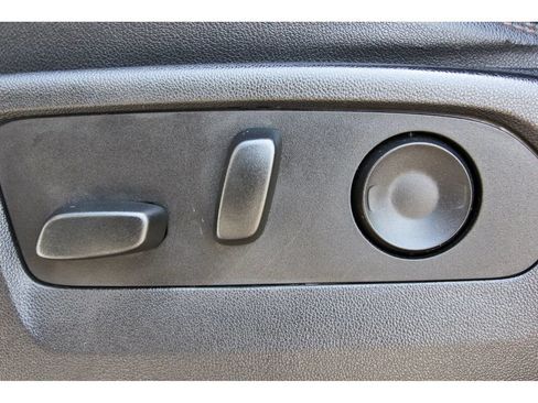 Used 2022 GMC Sierra 1500 AT4 w/ AT4 Preferred Package AWD/4WD image 32
