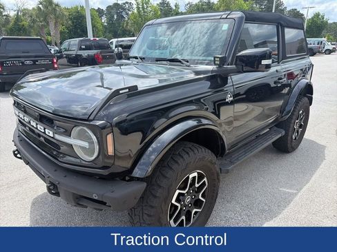 Used 2023 Ford Bronco Outer Banks AWD/4WD image 3