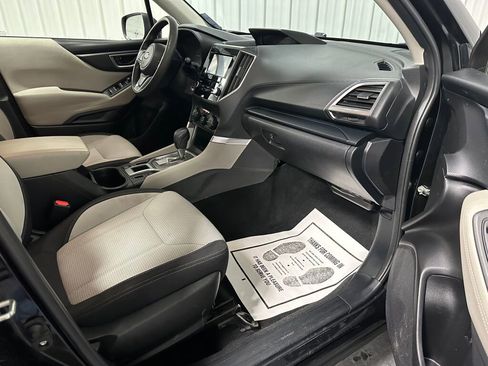 Used 2021 Subaru Forester Base image 7