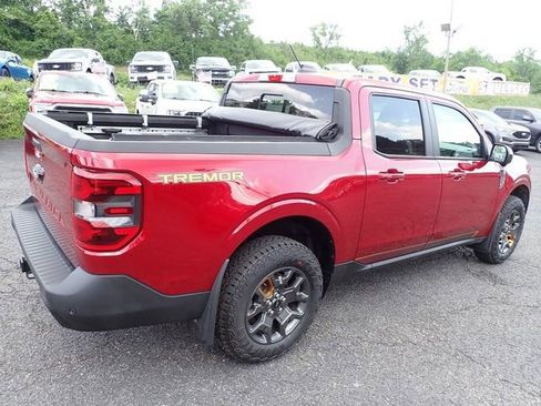 Certified 2025 Ford Maverick Tremor AWD/4WD image 9