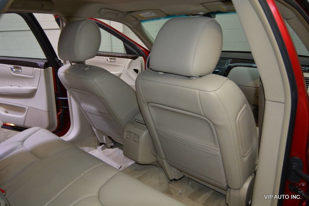 Used 2010 Cadillac DTS FWD image 21