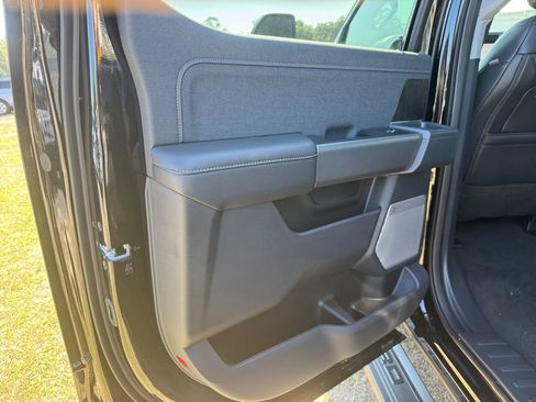 New 2026 Ford F350 Lariat w/ Black Appearance Package image 26