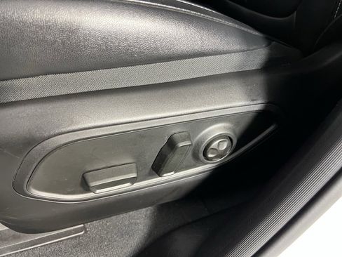 Certified 2024 Jeep Grand Cherokee Limited image 23