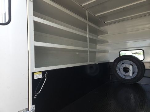 Used 2019 Ford F550 4x4 Regular Cab Super Duty image 12