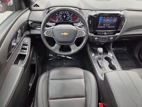 Used 2023 Chevrolet Traverse High Country image 11