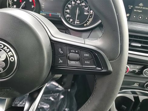 Used 2020 Alfa Romeo Stelvio Sport w/ Cold Weather Package image 15