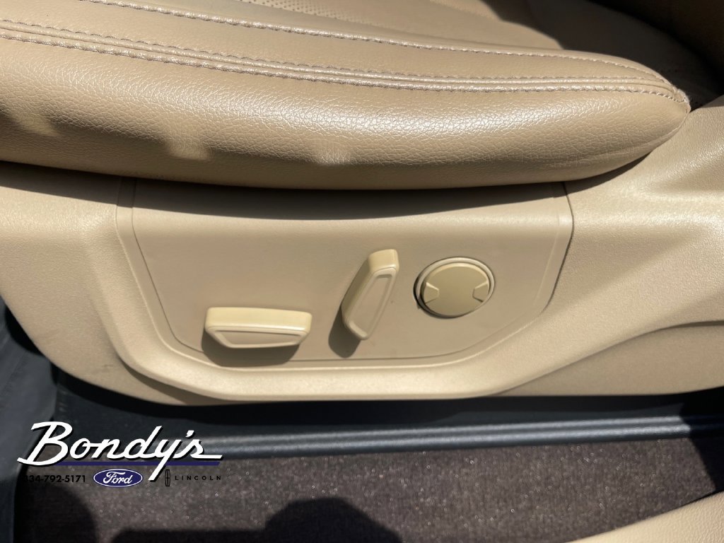 Used 2020 Ford F150 Lariat RWD image 9