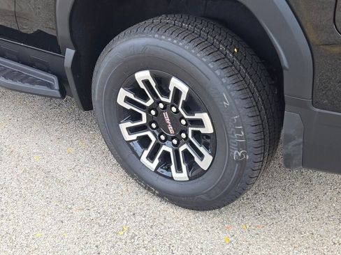 New 2026 GMC Sierra EV Elevation image 17