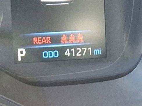 Used 2022 Toyota Corolla Cross L image 26