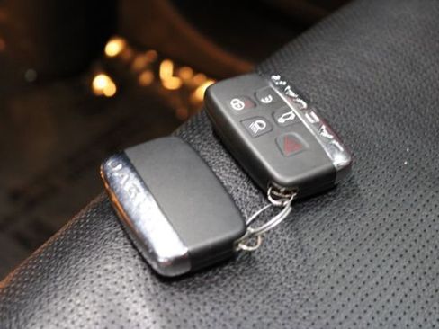 Used 2017 Jaguar F-PACE S image 16