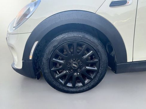 Used 2019 MINI Cooper 4-Door Hardtop FWD image 29