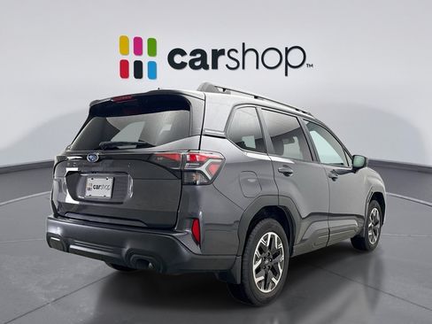 Used 2026 Subaru Forester Premium AWD/4WD image 5