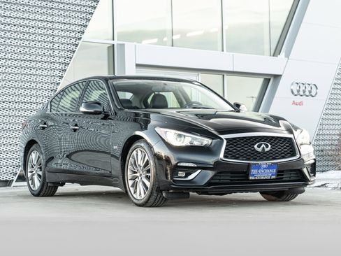Used 2018 INFINITI Q50 Luxe w/ Essential Package (3.0T Luxe) image 1