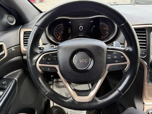 Used 2017 Jeep Grand Cherokee Laredo w/ Quick Order Package 23E image 13