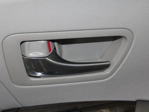 Used 2017 Toyota Sienna XLE Premium image 7