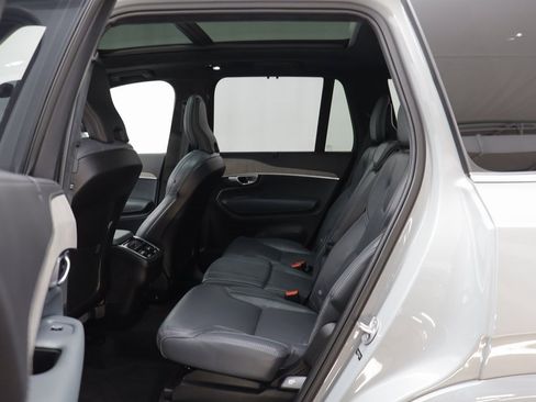 Used 2024 Volvo XC90 B6 Ultimate w/ Lounge Package image 14