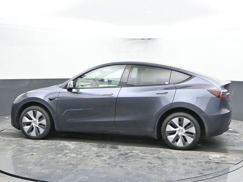 Used 2023 Tesla Model Y Long Range image 6