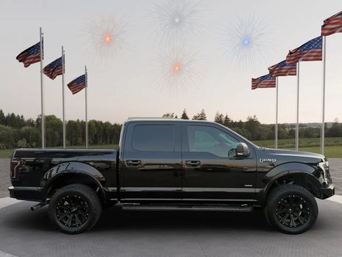 Used 2017 Ford F150 XLT w/ Equipment Group 301A Mid AWD/4WD image 4